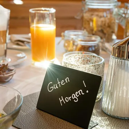 Zirbenhof 4* אוברטאורן