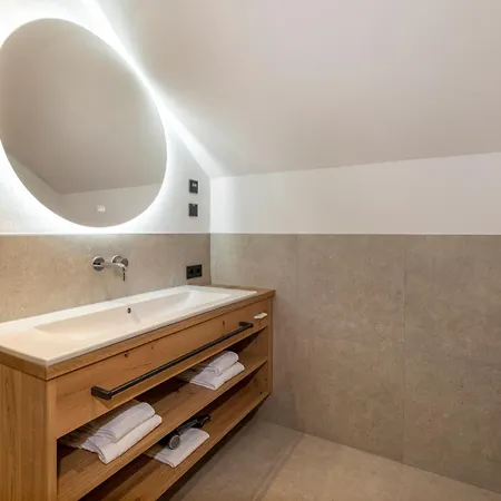 מלון דירות Zirbenhof 4*