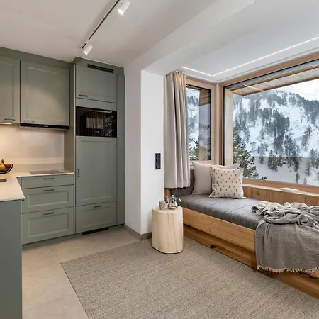 Zirbenhof Aparthotel 3*