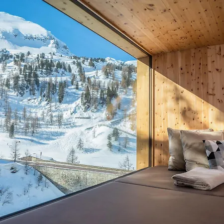 Zirbenhof מלון דירות