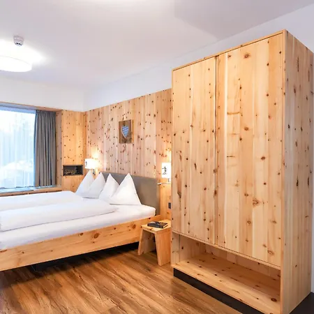 Zirbenhof אוברטאורן