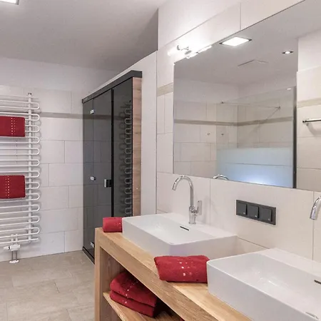 Zirbenhof 3*