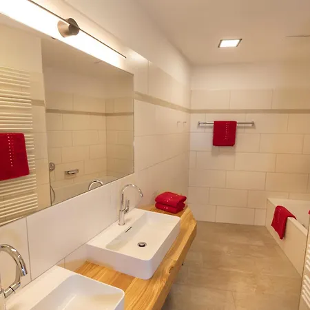 Zirbenhof Aparthotel 3*